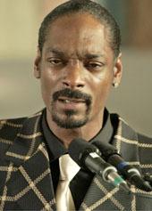 snoop(005-headshot-speaking-at-mic-med).jpg